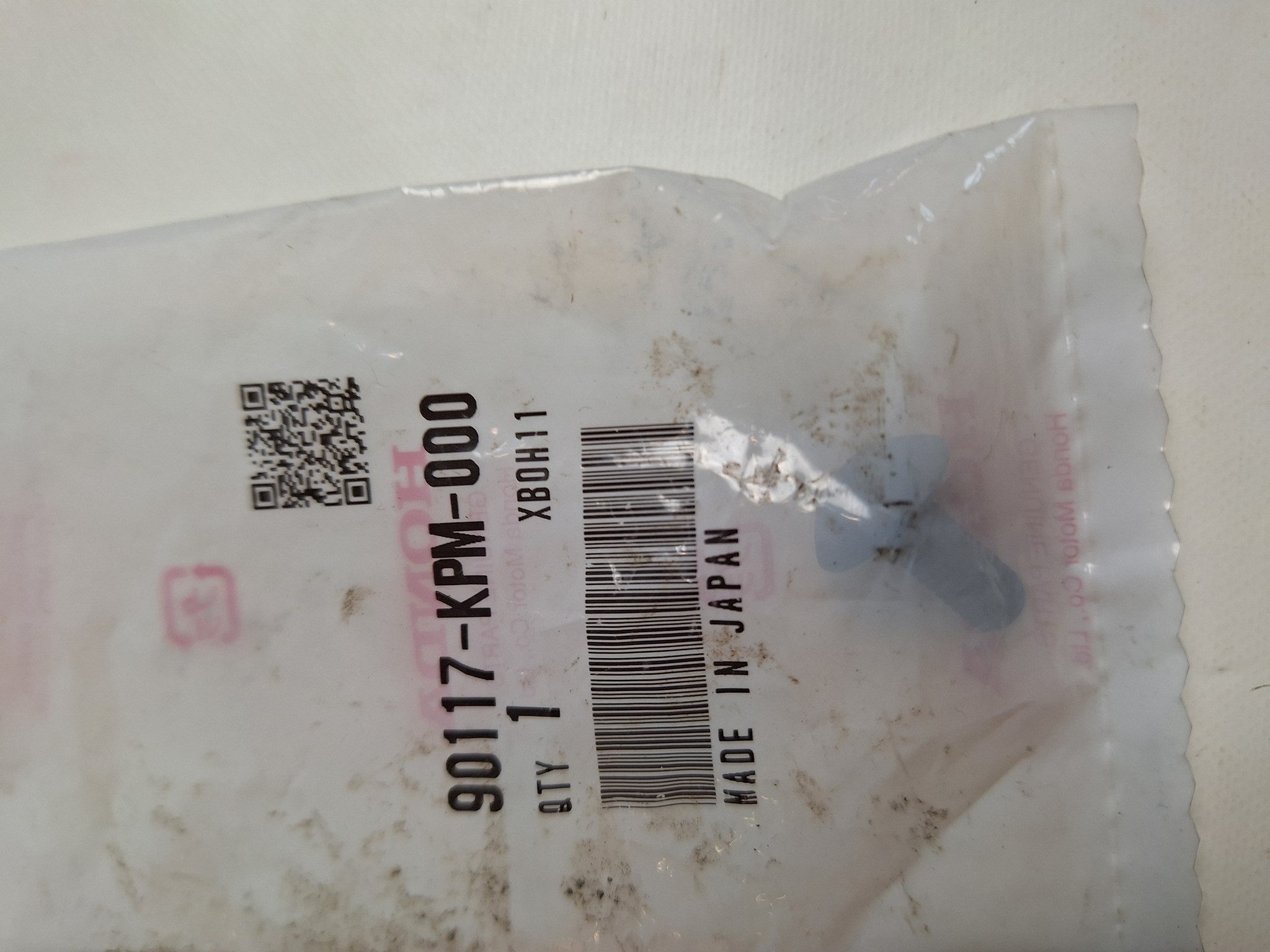 Picture of SCREW,PAN,6X14  90117-KPM-000  
